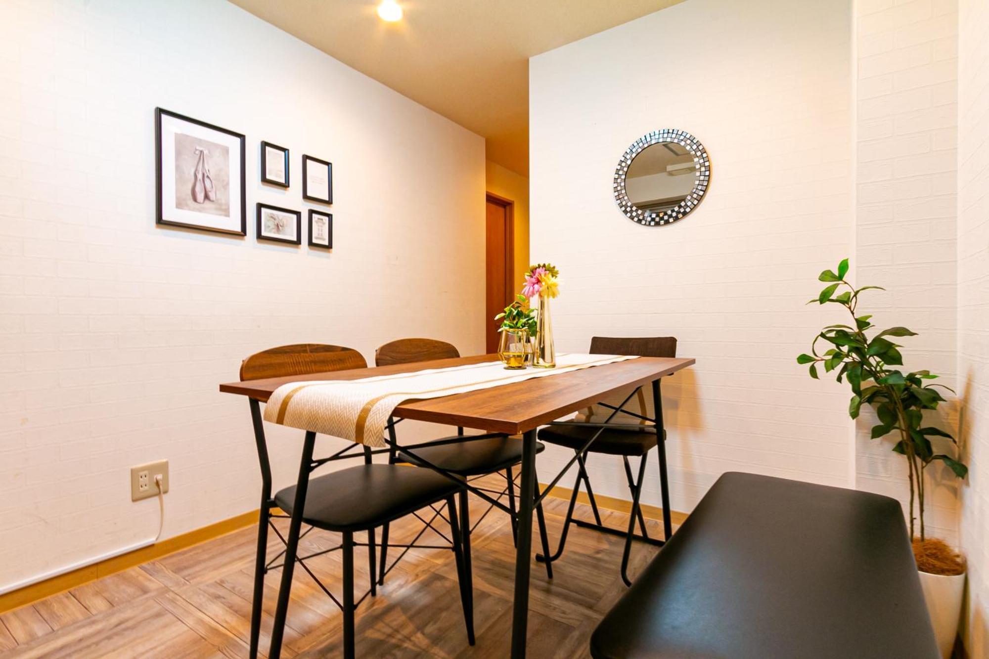 Ms59 Comfort Sakuragawa Ōsaka Extérieur photo